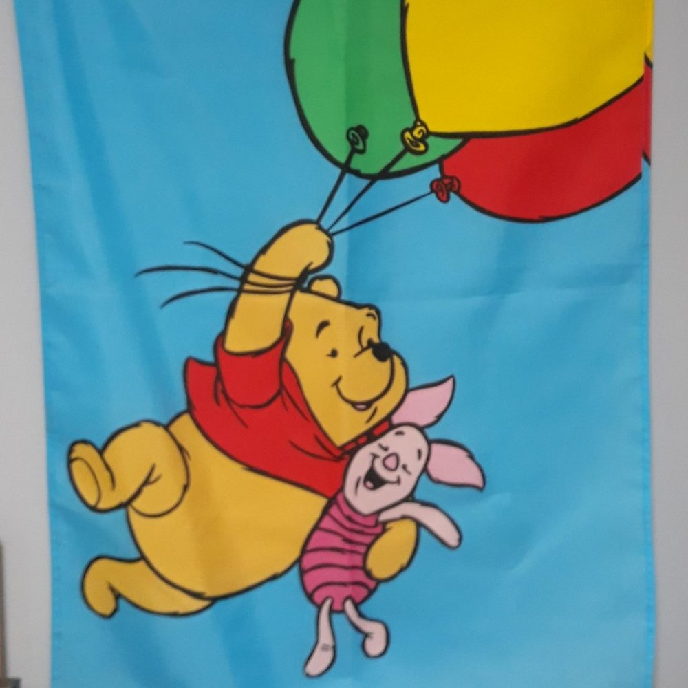 Disney Winnie The Pooh & Piglet Balloon Garden Flag Outdoor Yard Decor 28x41/B-3